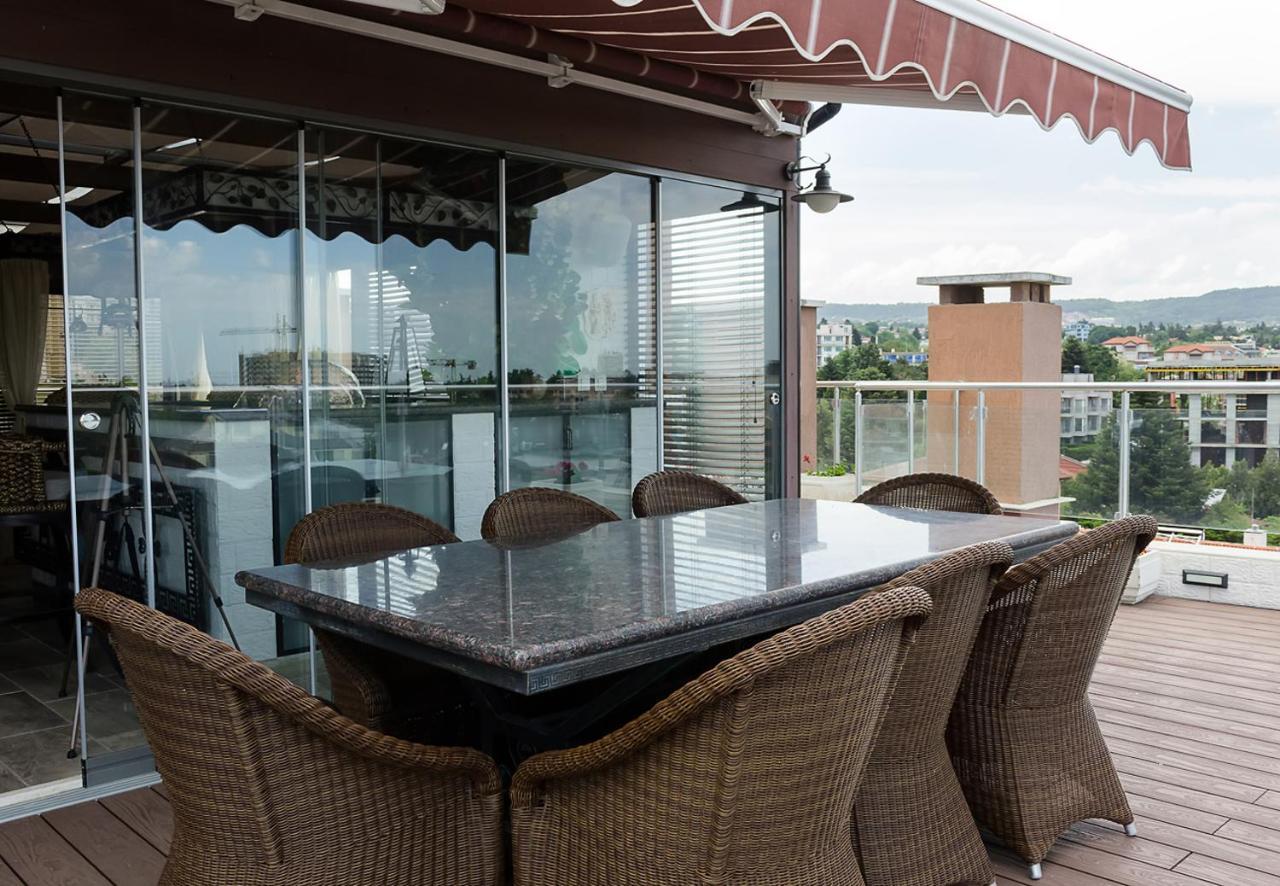 Appartamento Under The Stars - Lux Penthouse With Pool And Terrace By Flat Mаnager Saints Constantine and Helena Esterno foto